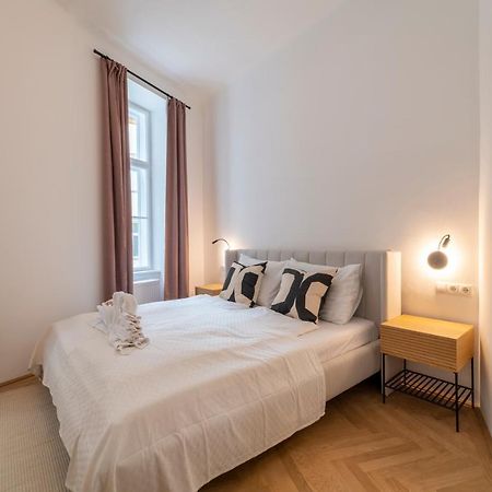 Josef'S Home I Deluxe Apartment In Ideal Location Вена Экстерьер фото